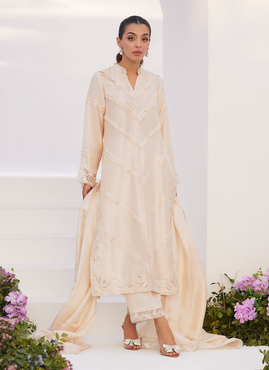 Farah Talib Aziz | Zaza Luxe Pret 24 | TISELE IVORY PLEATED RAW SILK SHIRT AND DUPATTA -  Farah Talib Aziz Luxury - Original Designer Dress - House of Maryam