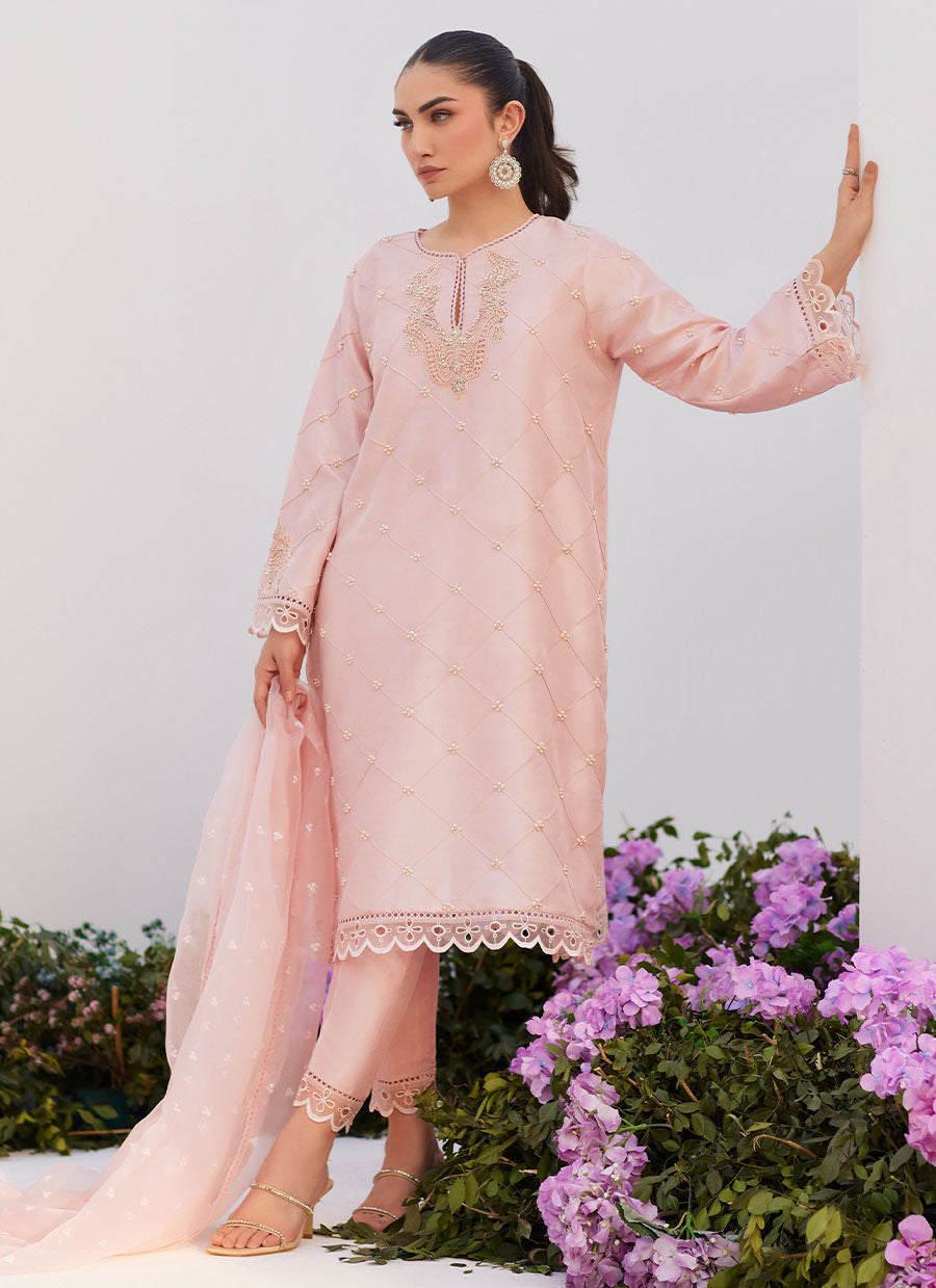 Farah Talib Aziz | Zaza Luxe Pret 24 | BEBE BLUSH PINK EMBELLISHED RAW SILK KURTA SHIRT AND DUPATTA by Farah Talib Aziz - House of Maryam