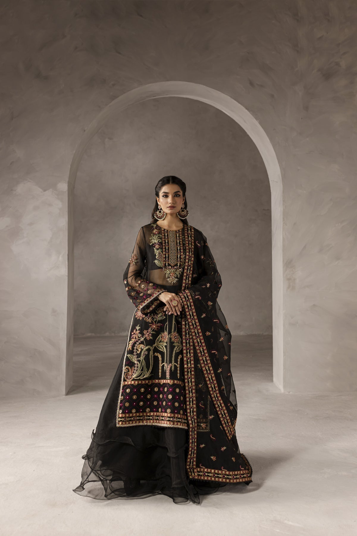 Imran Ramzan | Eblour Wedding Formals | Fleurs de Minuit-1
