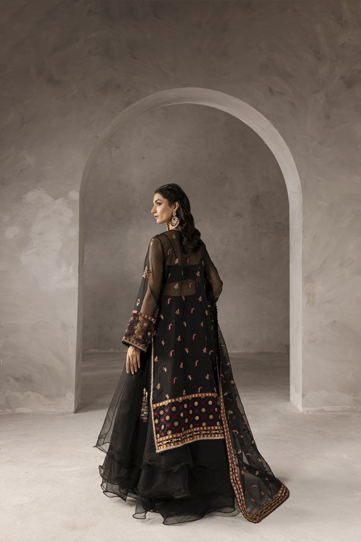 Imran Ramzan | Eblour Wedding Formals | Fleurs de Minuit-2