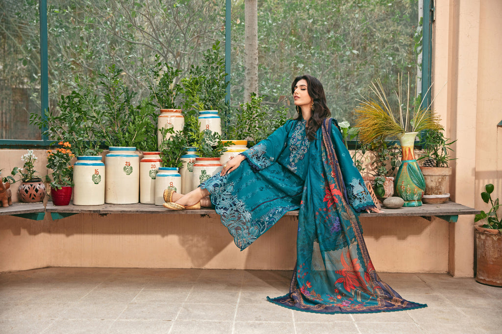 Florent | Luxury Lawn 24 | FFL-2B by Designer Florent - House of Maryam - Pakistani Designer Ethnic Wear in {{ shop.shopifyCountryName }}