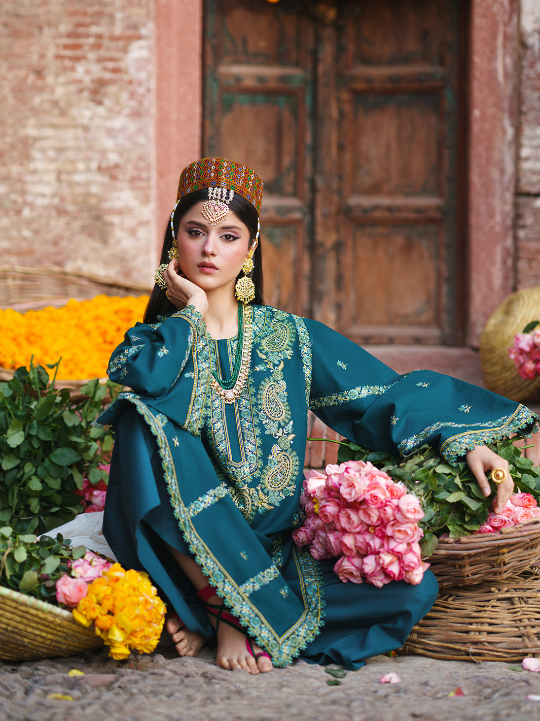 Mahnur | Gul Luxury Lawn 26 | G-002, image 9