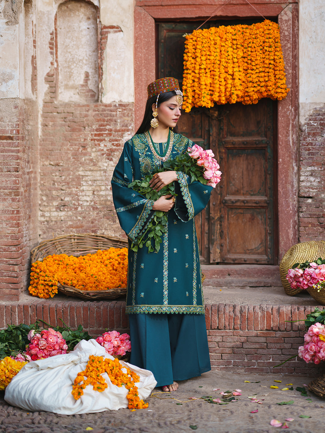 Mahnur | Gul Luxury Lawn 26 | G-002, image 6