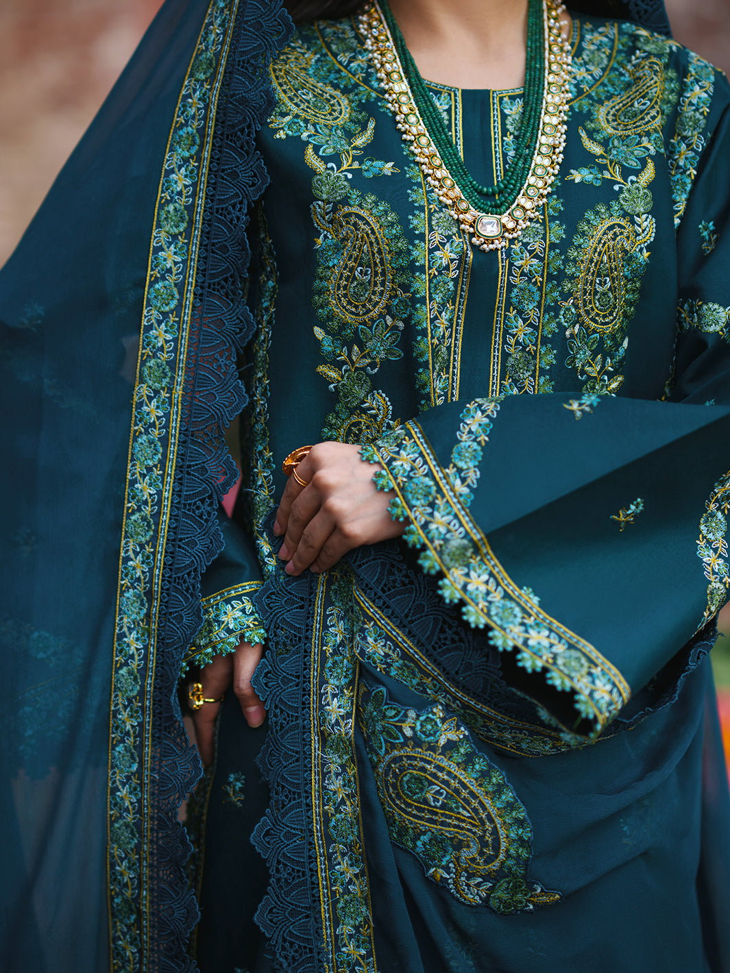 Mahnur | Gul Luxury Lawn 26 | G-002, image 5
