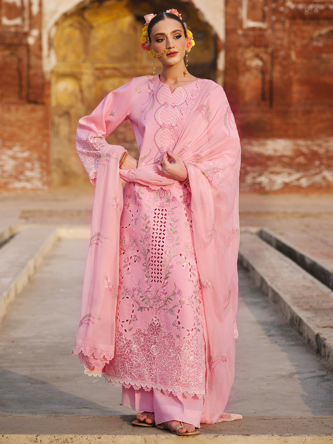 Mahnur | Gul Luxury Lawn 26 | G-004, image 5
