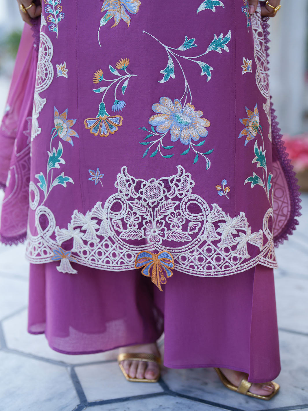 Mahnur | Gul Luxury Lawn 26 | G-007, image 5