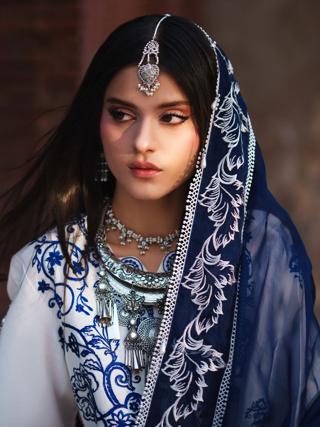 Mahnur | Gul Luxury Lawn 26 | G-008, image 6