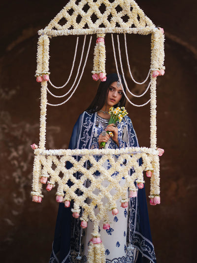 Mahnur | Gul Luxury Lawn 26 | G-008