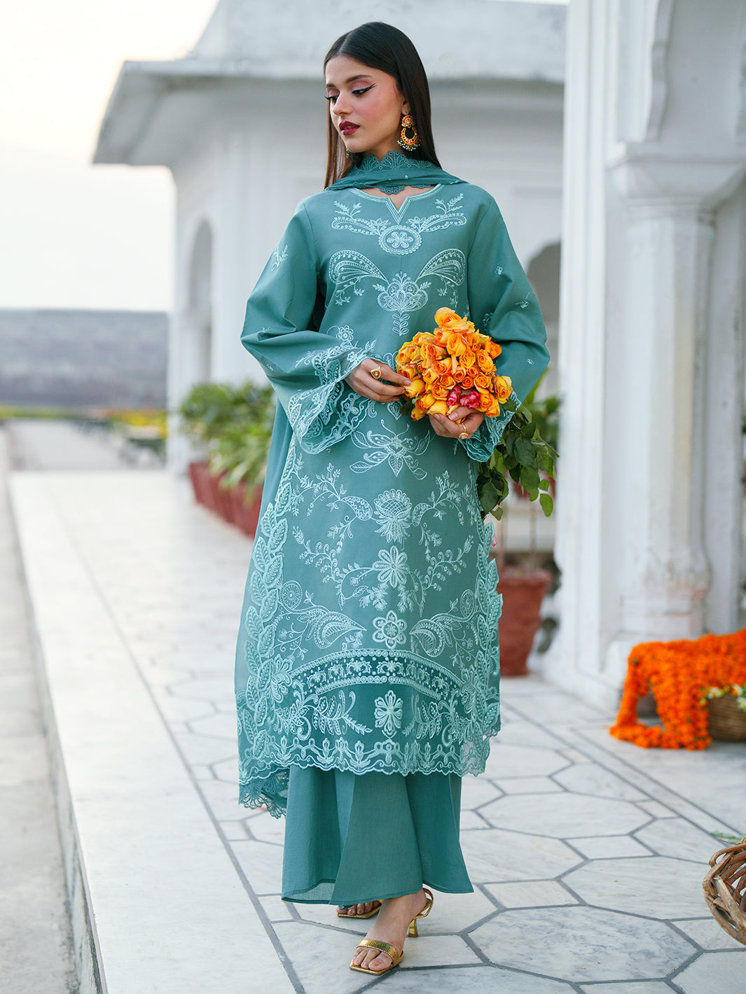 Mahnur | Gul Luxury Lawn 26 | G-009, image 5