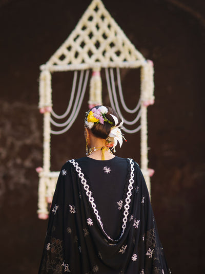 Mahnur | Gul Luxury Lawn 26 |G-010