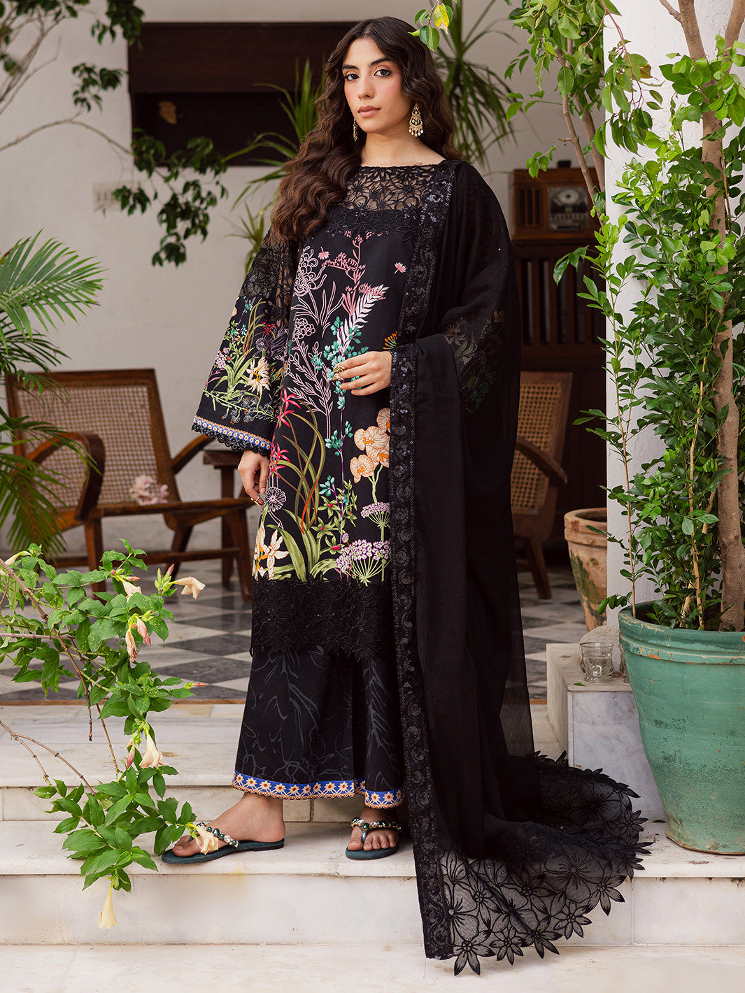 Mahnur | Gulzar Winter 25 | G - 01