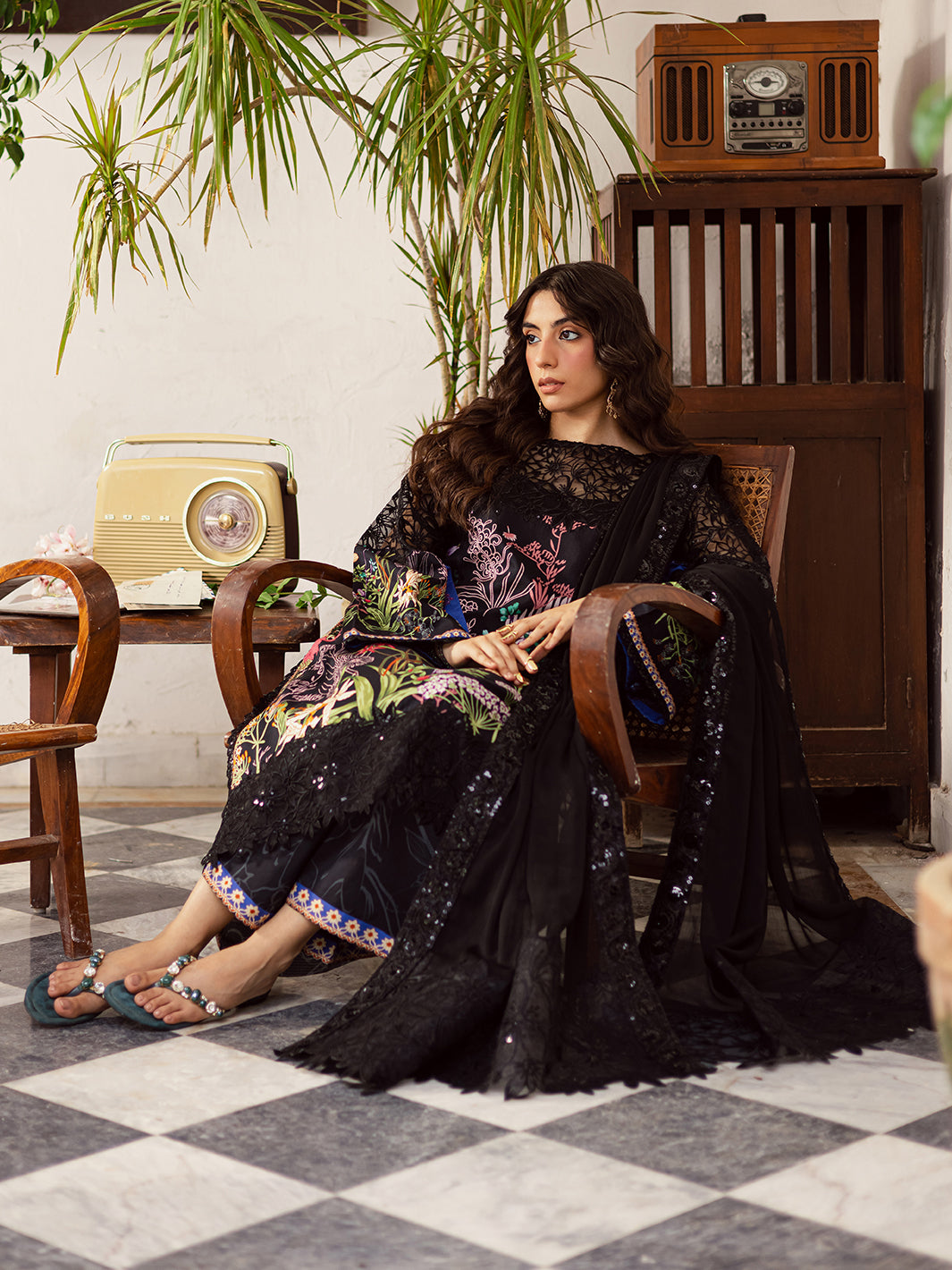 Mahnur | Gulzar Winter 25 | G - 01, image 3