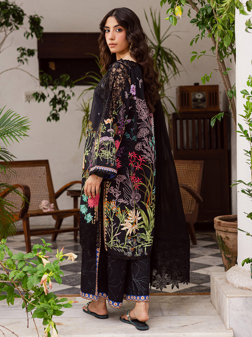 Mahnur | Gulzar Winter 25 | G - 01-2