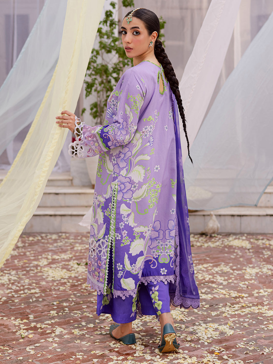 Mahnur | Gulzar Winter 25 | G - 07-2
