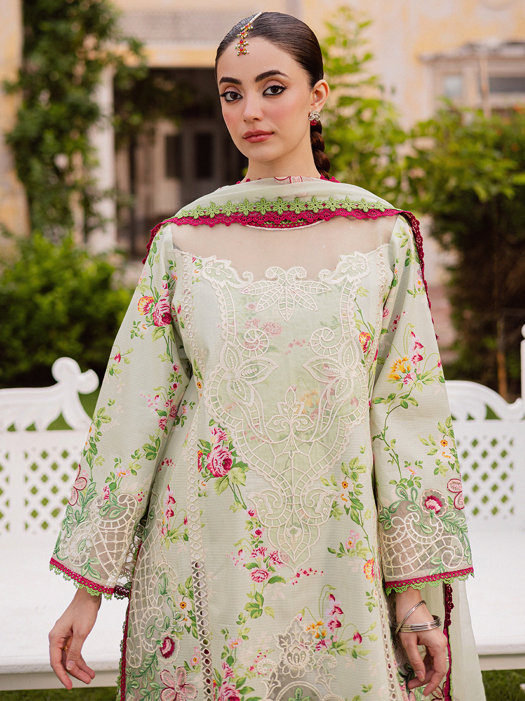 Mahnur | Gulzar Winter 25 | G - 09-4