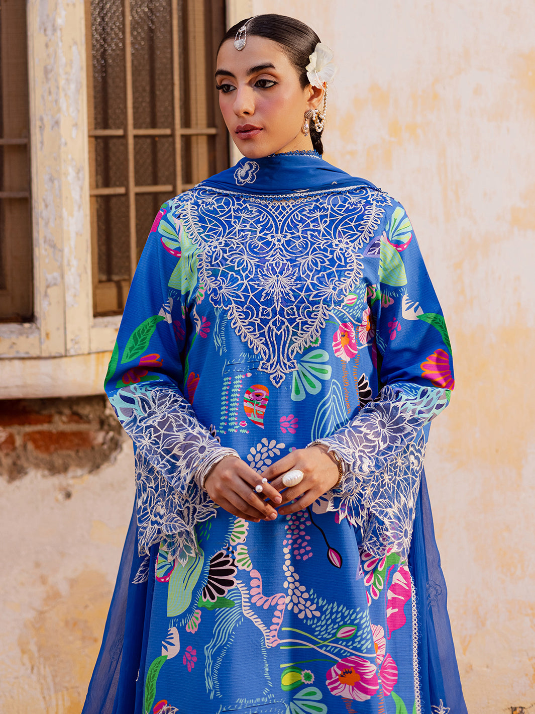 Mahnur | Gulzar Winter 25 | G - 10, image 4