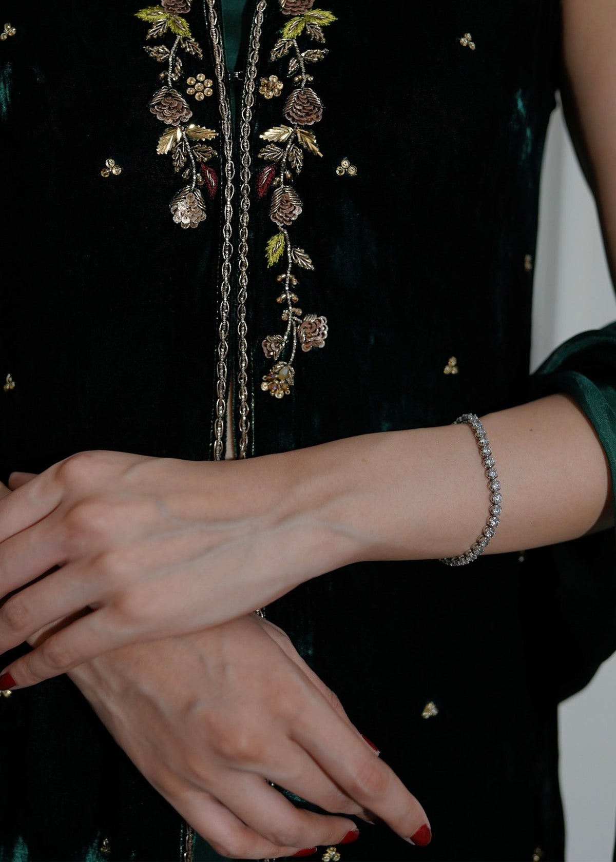 Mahum Asad | Voila Velvets | Emerald -  Mahum Asad Ladies Clothes - Original Designer Dress - House of Maryam
