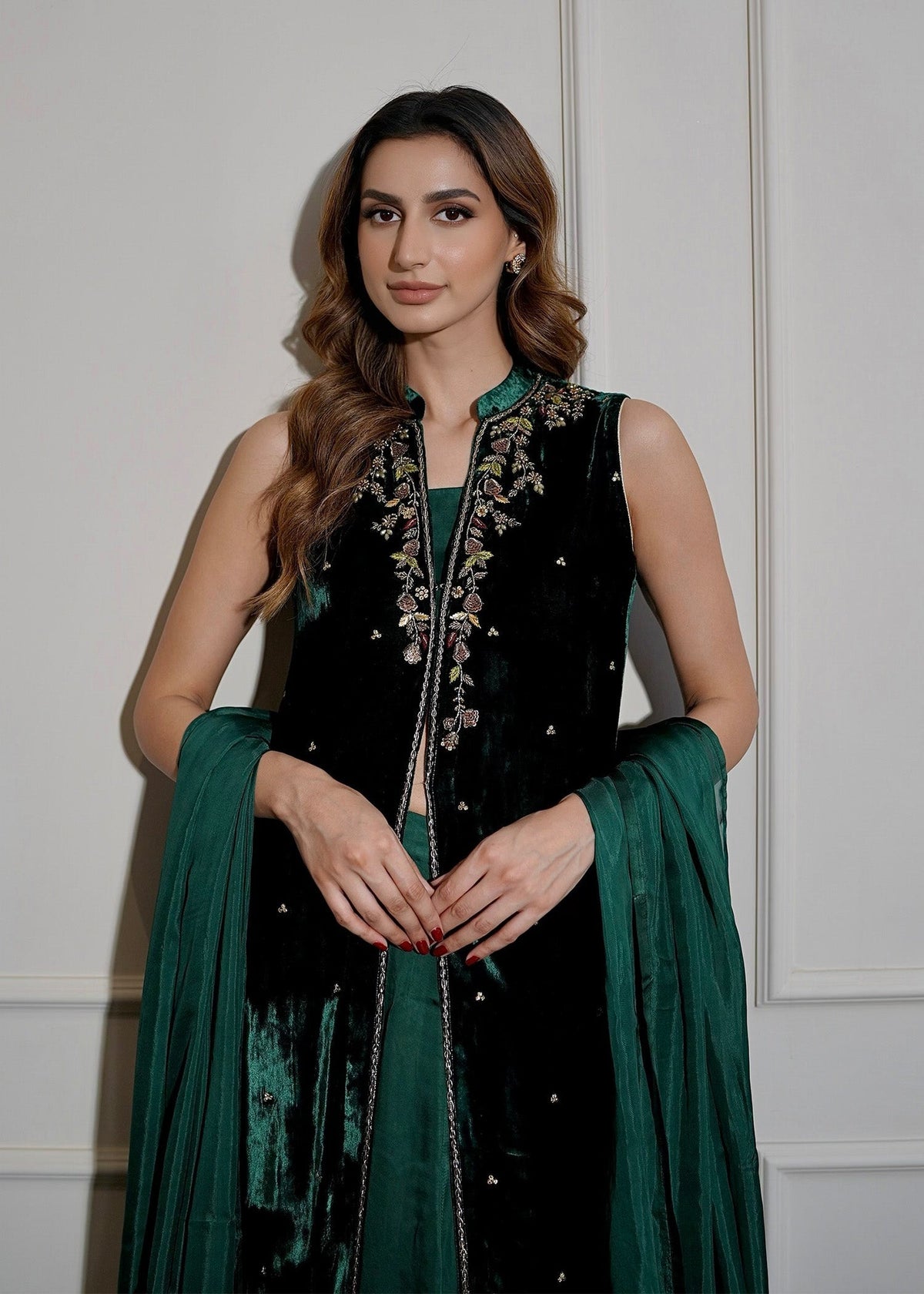 Mahum Asad | Voila Velvets | Emerald -  Mahum Asad Ladies Clothes - Original Designer Dress - House of Maryam