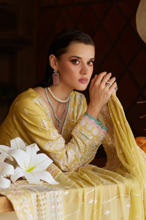 Gulaal | Luxury Lawn 25 | Iris -  Gulaal Ladies Clothes - Original Designer Dress - House of Maryam