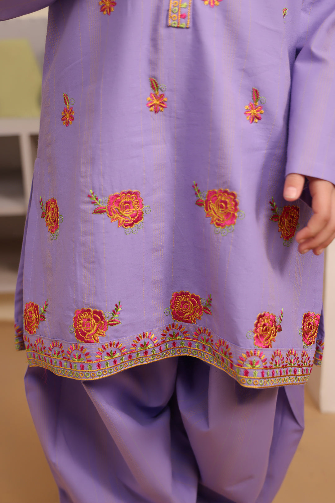 Zellbury Girls | 2 Piece Lawn | Embroidered Kurta Trouser - 2662 -  Zellbury Girls Essential Pret - Original Designer Dress - House of Maryam