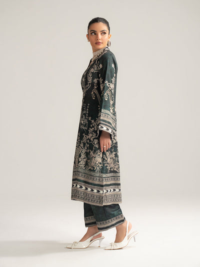 Gulaal | Winter Basics | Lumi