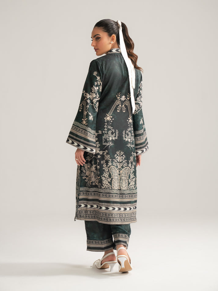 Gulaal | Winter Basics | Lumi