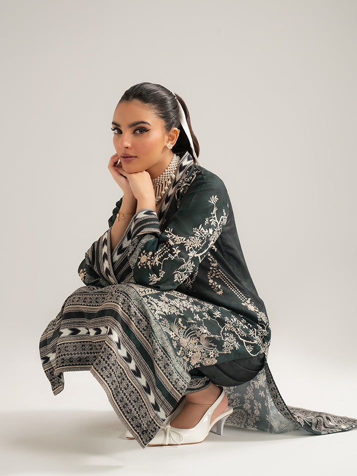 Gulaal | Winter Basics | Lumi-7