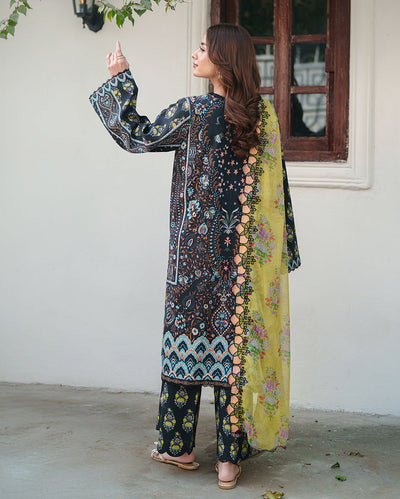 Roheenaz | Whispered Florals | Garden Mist