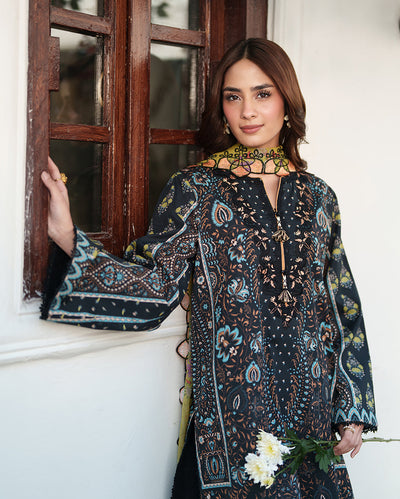 Roheenaz | Whispered Florals | Garden Mist