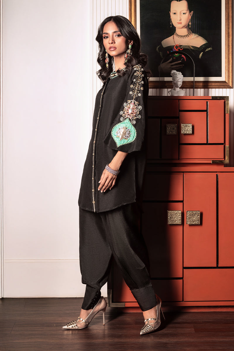 Wardha Saleem | Zimal Silk Edit | Evania -  Wardha Saleem Ladies Clothes - Original Designer Dress - House of Maryam
