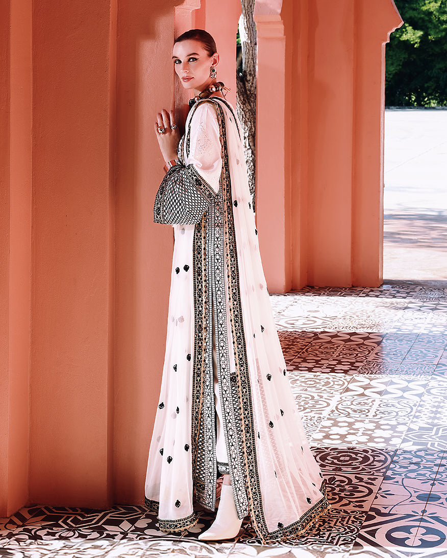 Mushq | Nuvera Raw Silk 26 | Gillian