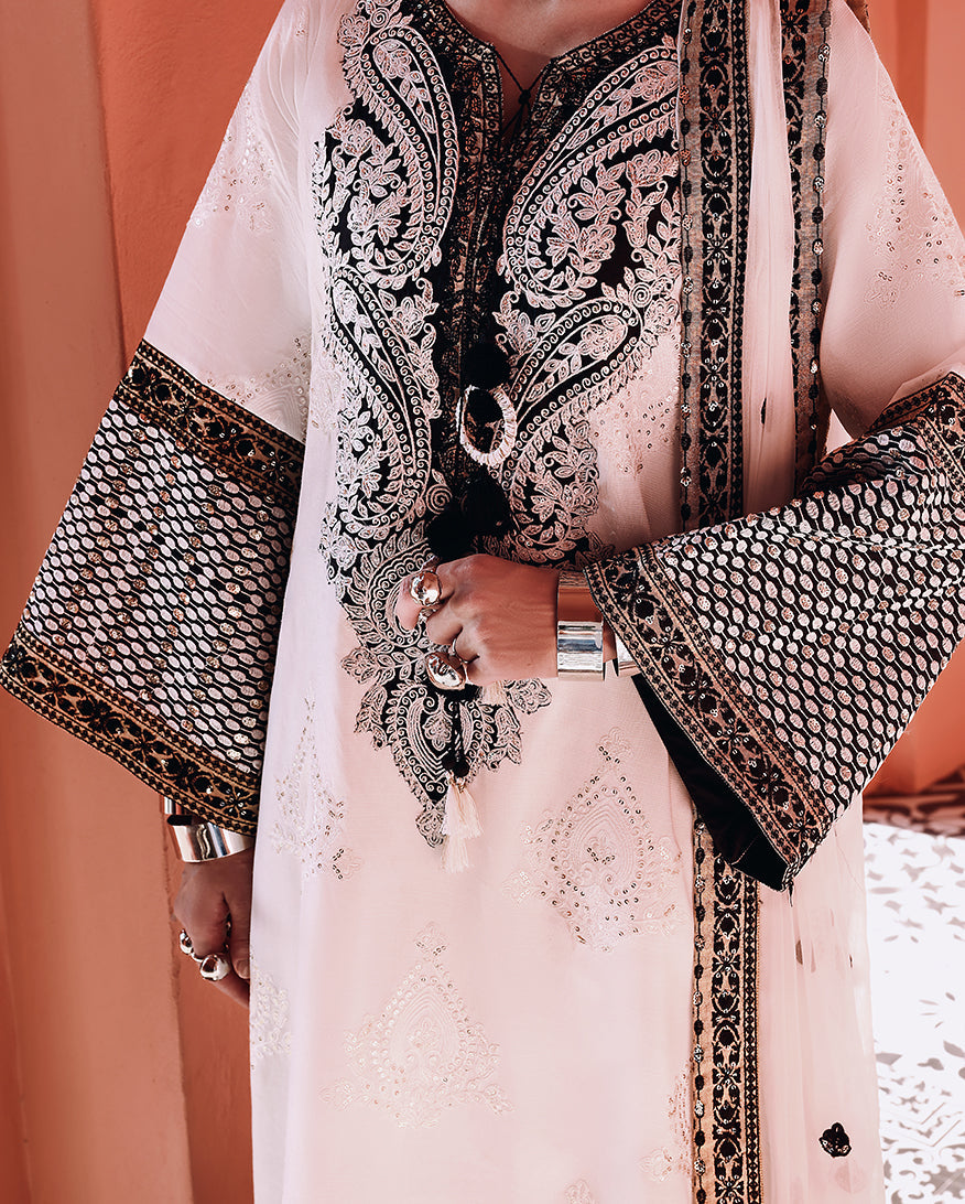 Mushq | Nuvera Raw Silk 26 | Gillian, image 3