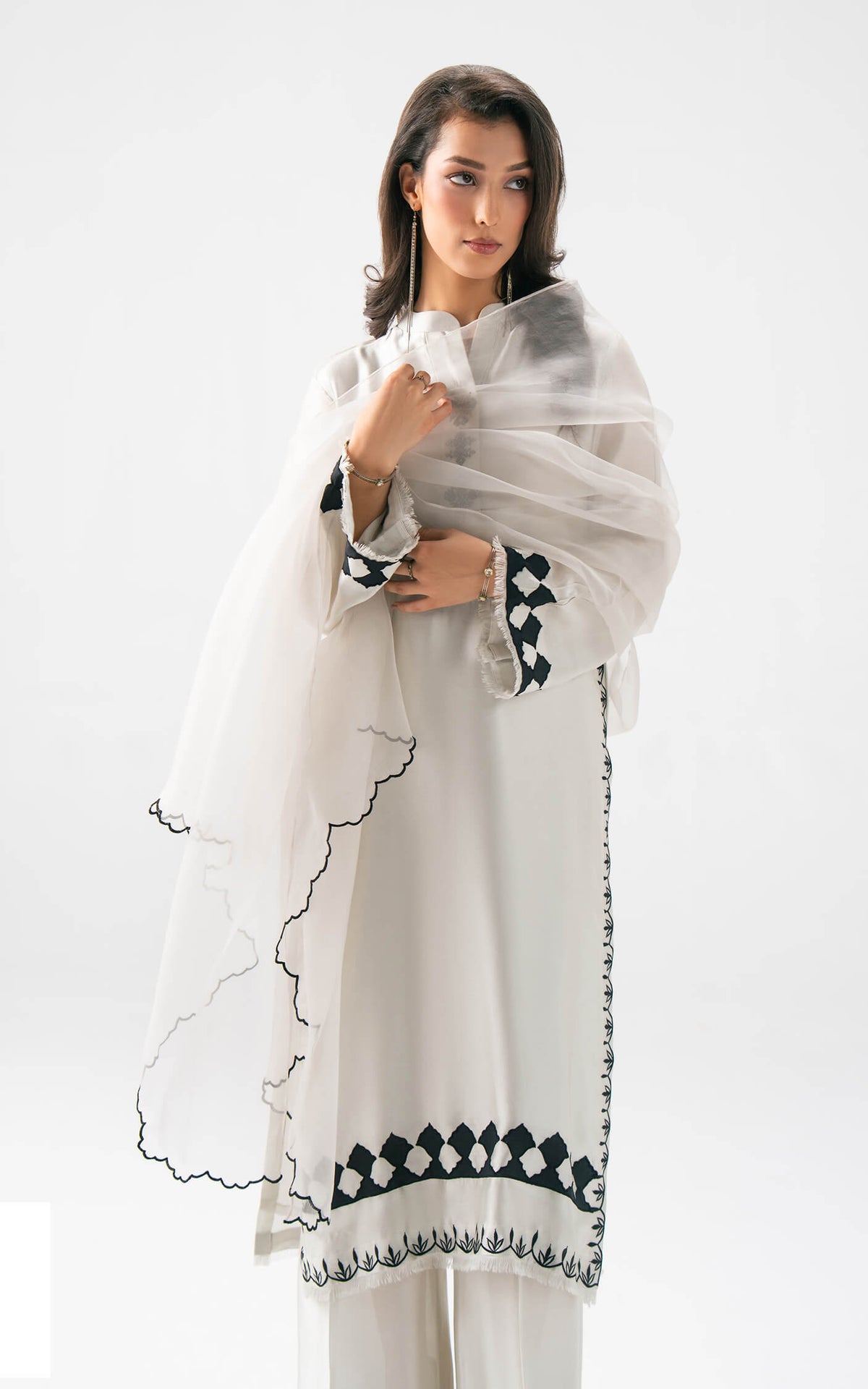 Asifa and Nabeel | Celevara Luxe | Grace Serenity-4