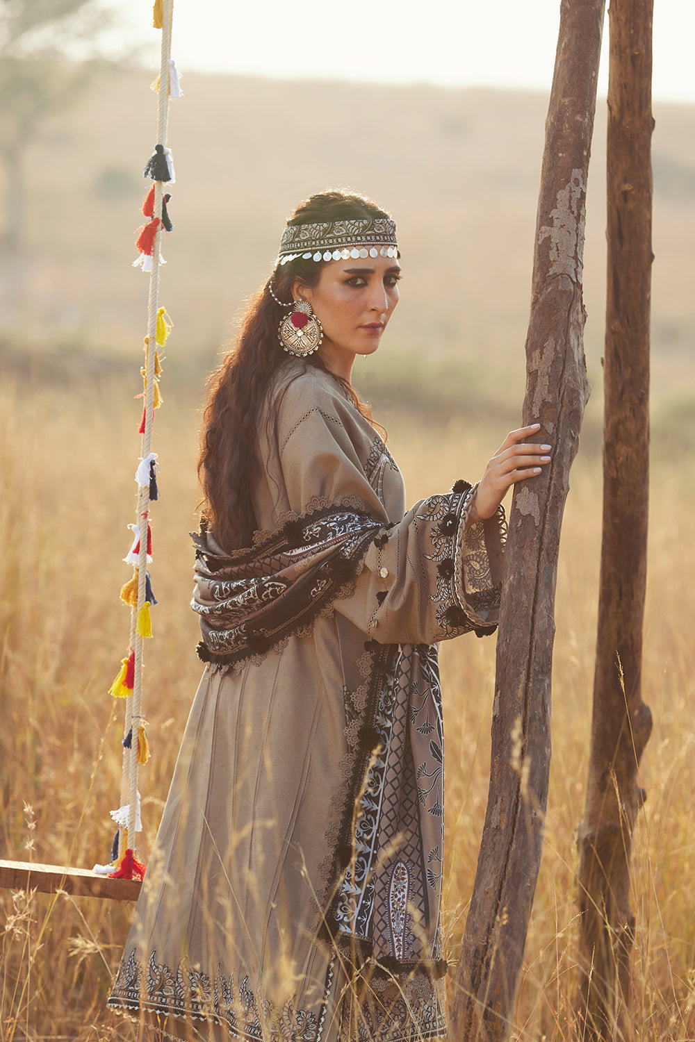 Saira Rizwan | Winter Khaddar 25 | RUKH-SRW25-02, image 4