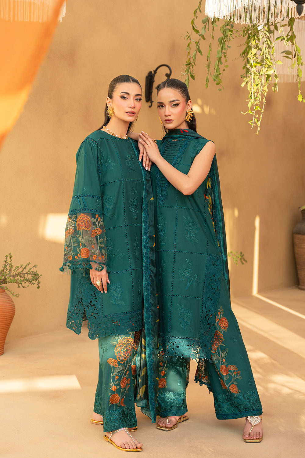 Saira Rizwan | Luxury Lawn 25 | LIRA-SRL25-10 -  Saira Rizwan Ladies Clothes - Original Designer Dress - House of Maryam