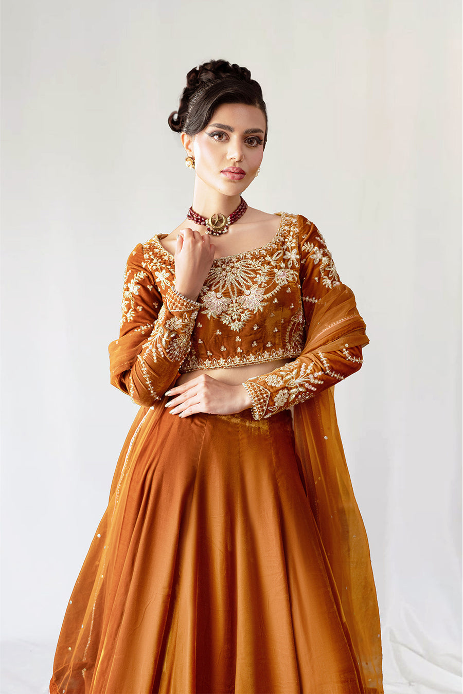 Saira Rizwan | Velvet Pret 25 | AMBERIN-SRVP25-11, image 4