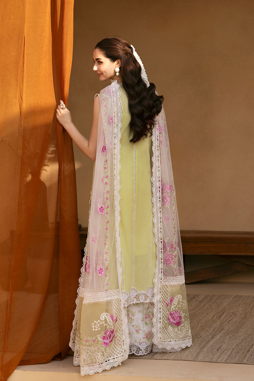Saira Rizwan | Luxury Lawn 25 | VERA-SRL25-05 -  Saira Rizwan Ladies Clothes - Original Designer Dress - House of Maryam