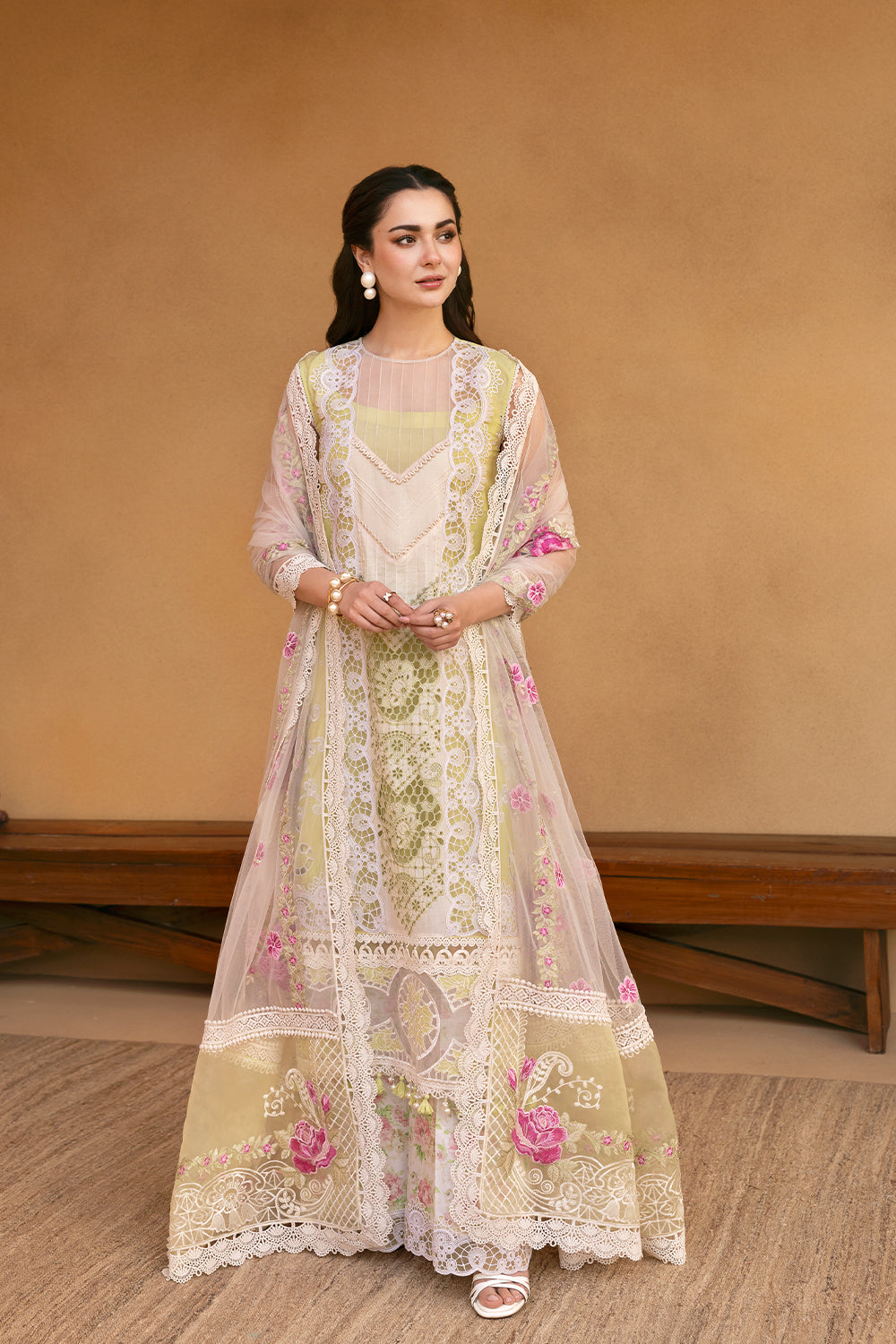 Saira Rizwan | Luxury Lawn 25 | VERA-SRL25-05 -  Saira Rizwan Ladies Clothes - Original Designer Dress - House of Maryam