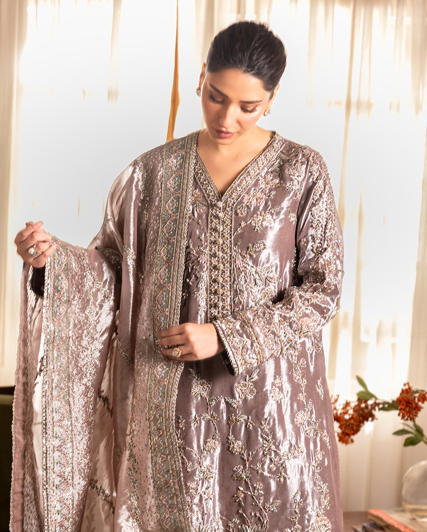 Mushq | Sunehri Lama Silk | Hamna, image 4