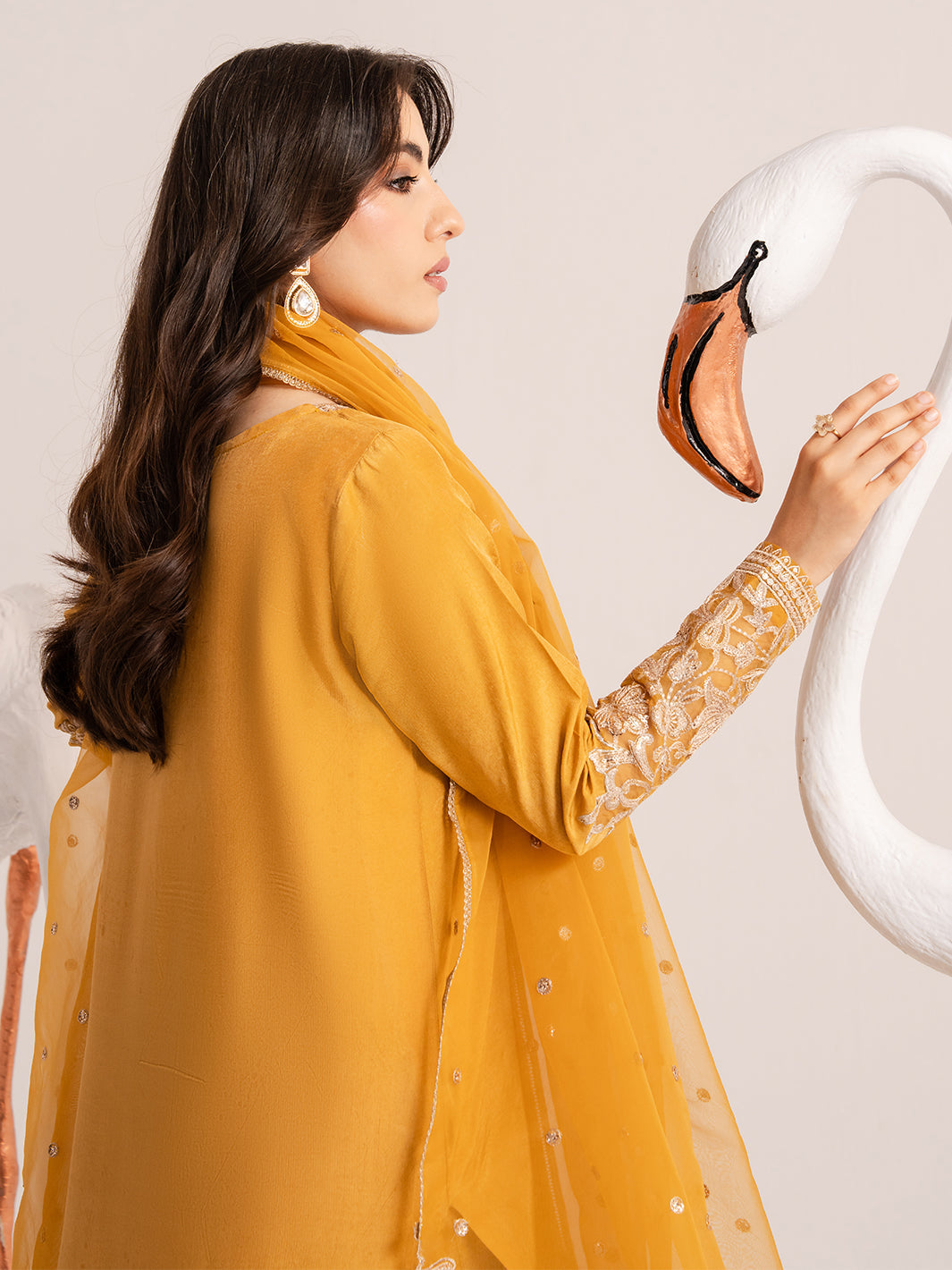 Izel | The Silk Chapter | Honeydew-2
