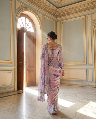 Threads and Motifs | Formal Outfits | 10561
