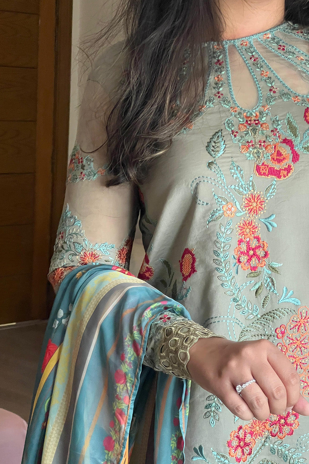 Maryum N Maria | Koel 25 | LAOISE - MS50277 -  Maryum N Maria Ladies Clothes - Original Designer Dress - House of Maryam