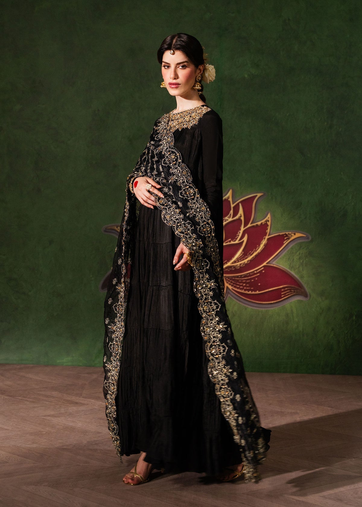 Kanwal Malik | Shehnai Luxury Pret 26 | Layla, image 3