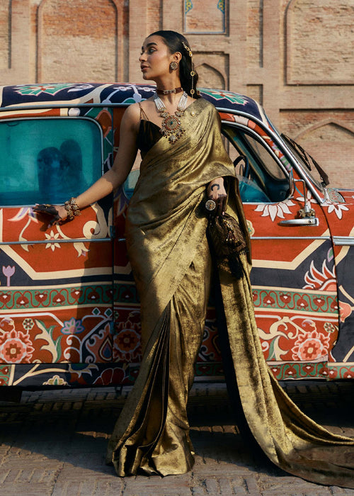 Laj by Lajwanti | Hath Kahani Wedding Formals 25 | Ridhi, image 4