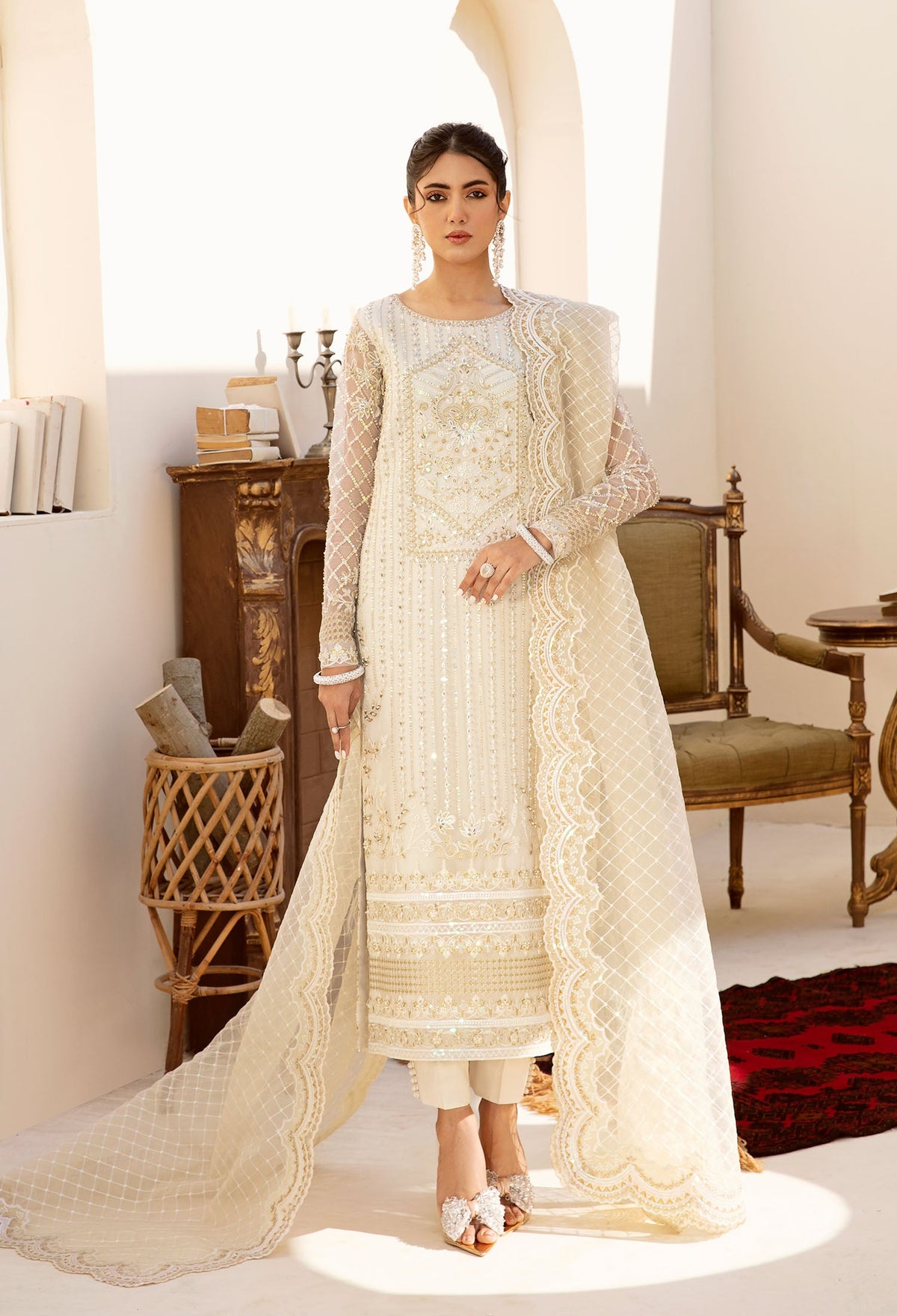 Akbar Aslam Tyla organza formal suit