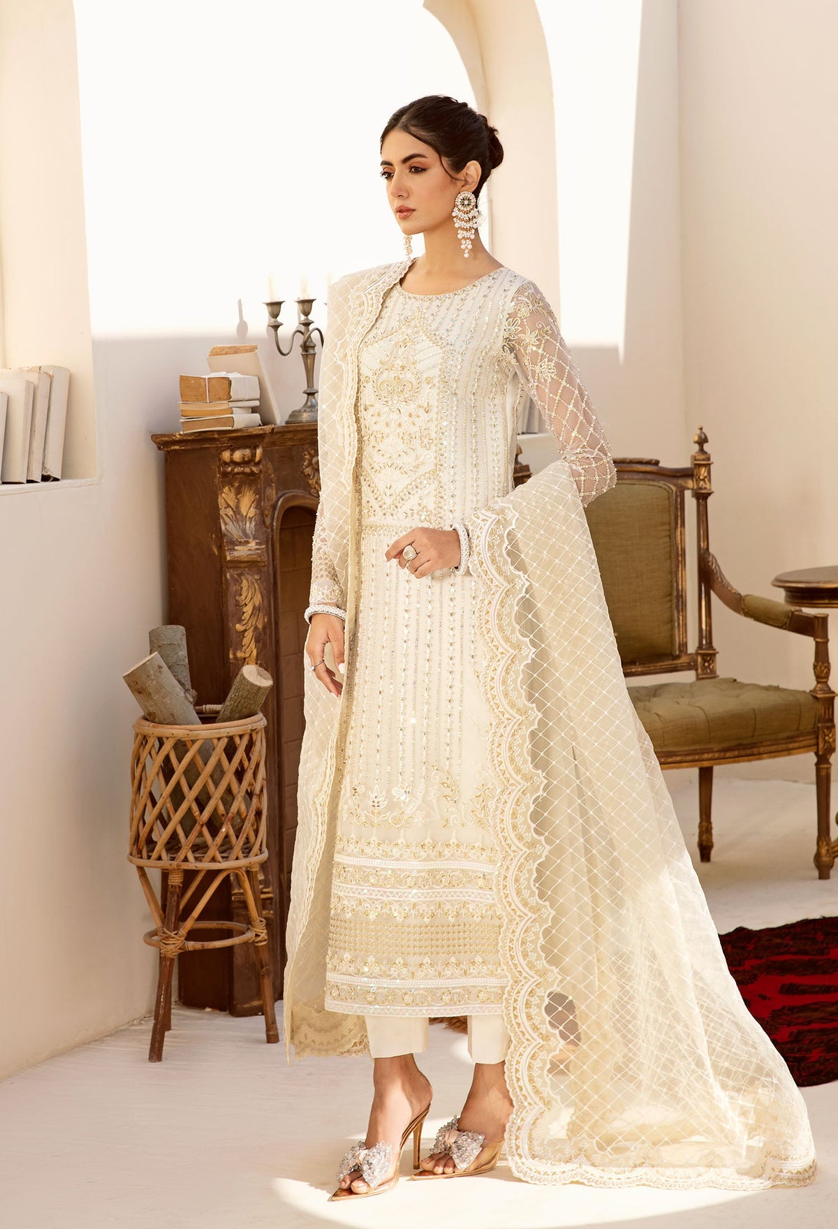 Akbar Aslam Tyla organza formal suit, photo 2