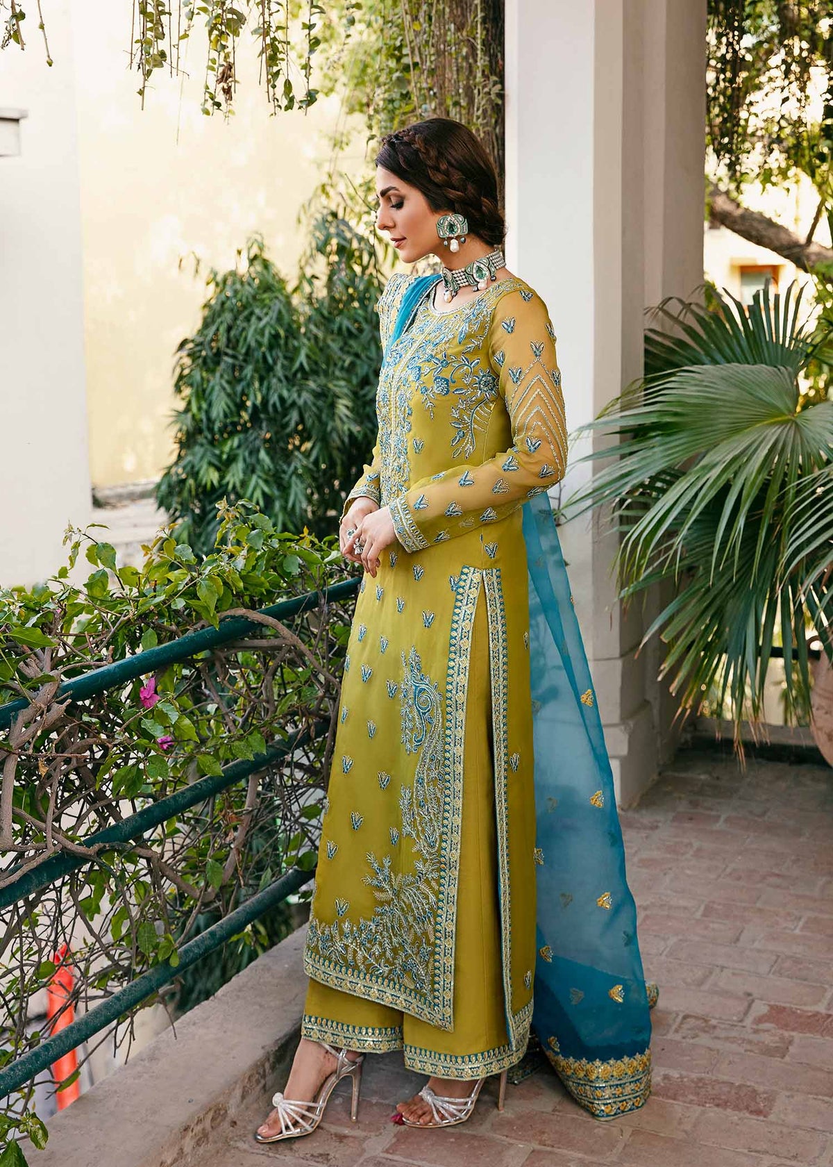 Akbar Aslam Davina organza formal suit, photo 2