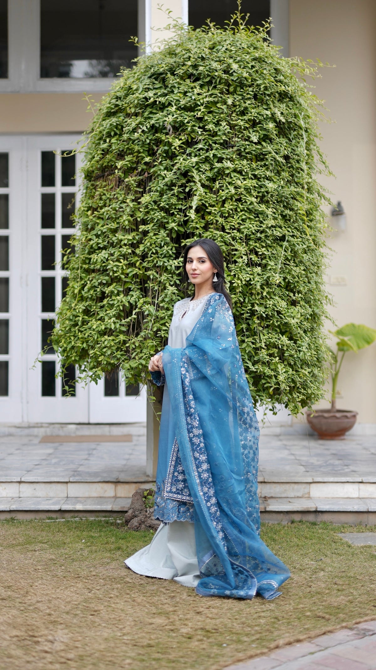 Neeshay | Luxe Pret | Elora, image 2