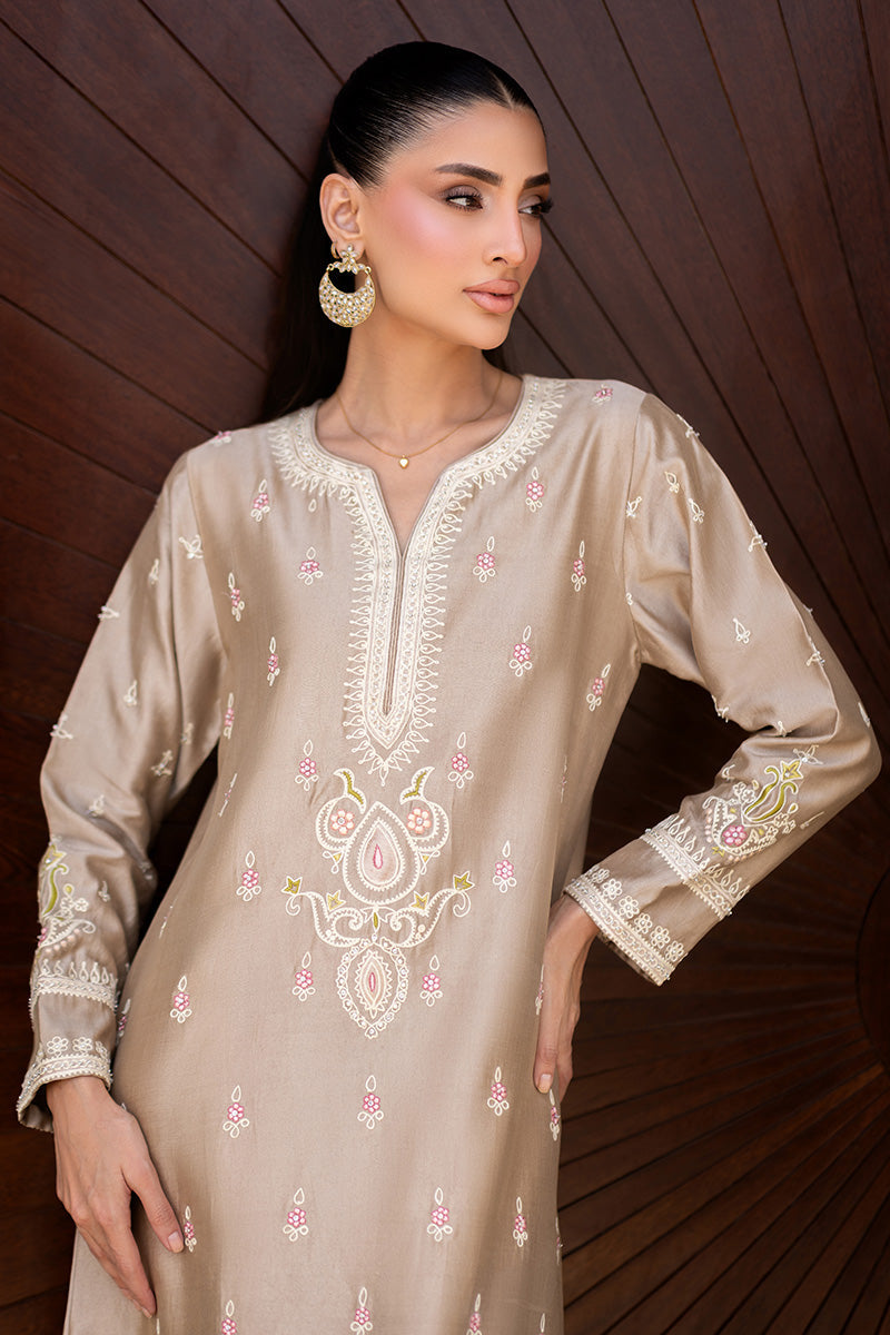 Mina Hasan | Fall Edit 26 | Umaima, image 3