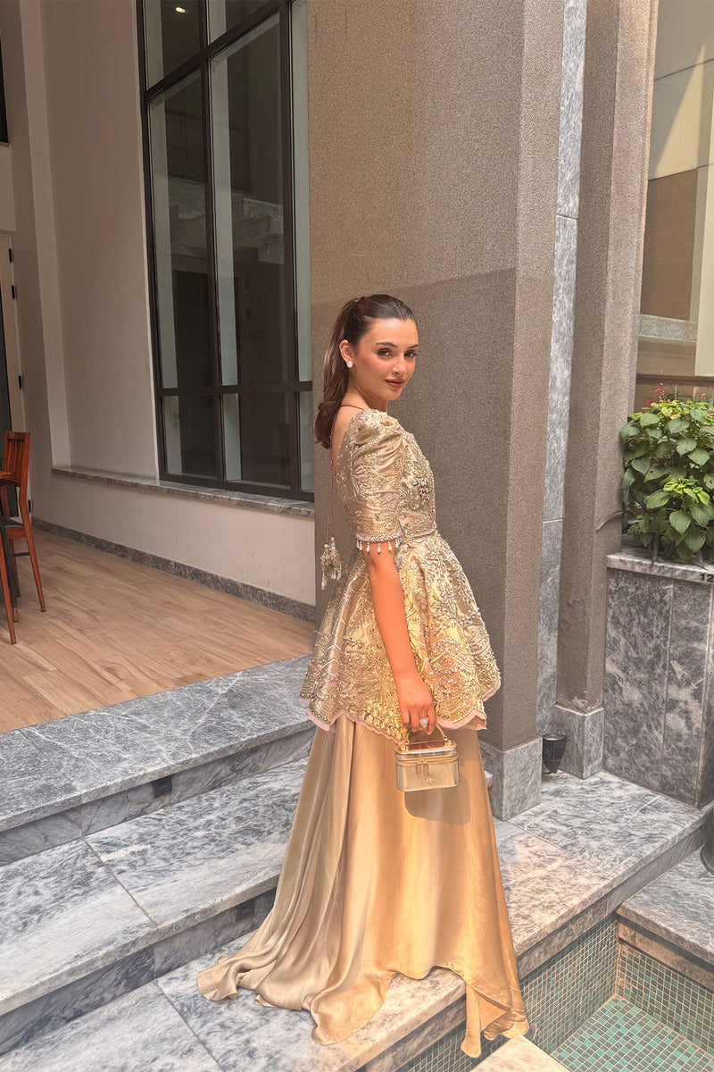 Mysie | Festive 26 | Aelena, image 2